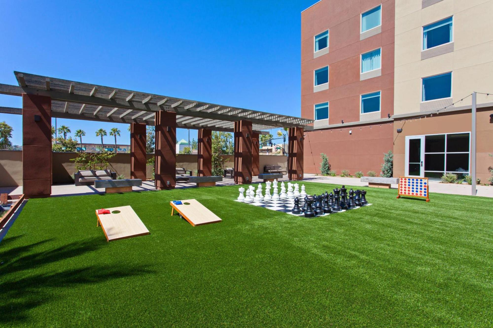 Courtyard By Marriott San Diego El Cajon Bagian luar foto